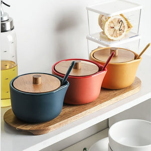 Creative ceramic pot kitchen seasoning box set salt shaker seasoning jar with wooden lid spoon kitchen accessories -1pcs