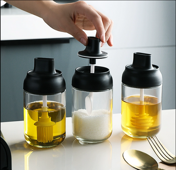 Home glass seasoning &shaker moistureproof &salt shaker &oil kettle kitchen &seasoning shaker spoon lid one