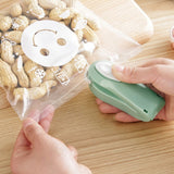 Mini Kitchen Plastic Packet Sealer Manual Press Heat Sealing Clip